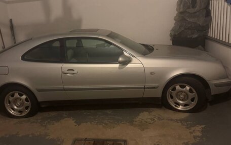 Mercedes-Benz CLK-Класс, 1997 год, 500 000 рублей, 4 фотография