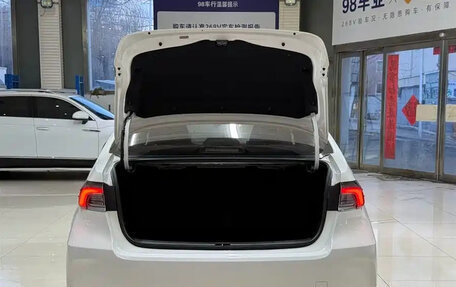 Toyota Corolla, 2022 год, 1 300 000 рублей, 7 фотография