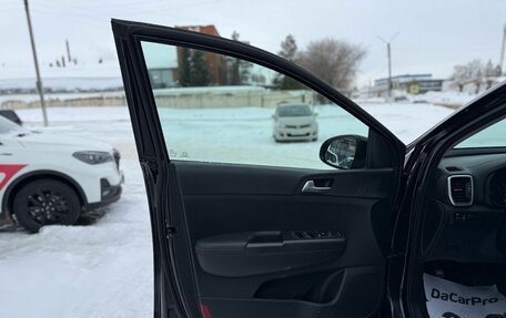 KIA Sportage IV рестайлинг, 2020 год, 2 500 000 рублей, 20 фотография