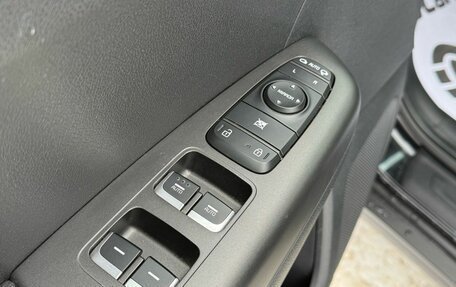 KIA Sportage IV рестайлинг, 2020 год, 2 500 000 рублей, 21 фотография