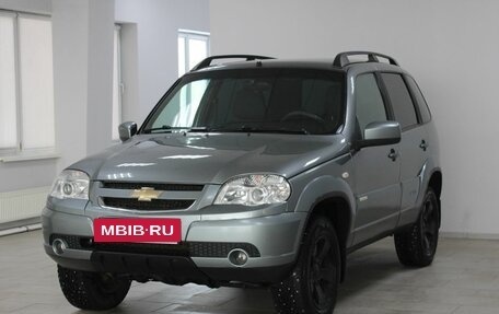 Chevrolet Niva I рестайлинг, 2015 год, 609 900 рублей, 3 фотография