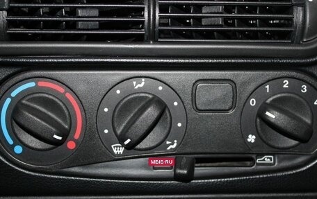 Chevrolet Niva I рестайлинг, 2015 год, 609 900 рублей, 9 фотография