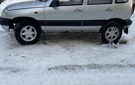 Chevrolet Niva I рестайлинг, 2005 год, 390 000 рублей, 3 фотография