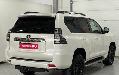 Toyota Land Cruiser Prado 150 рестайлинг 2, 2021 год, 6 299 000 рублей, 4 фотография