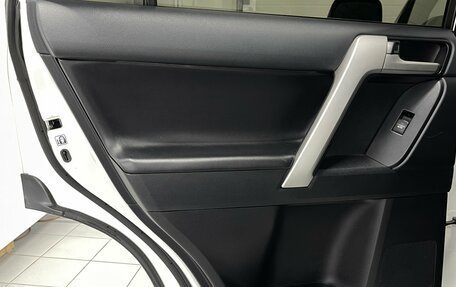 Toyota Land Cruiser Prado 150 рестайлинг 2, 2021 год, 6 299 000 рублей, 21 фотография