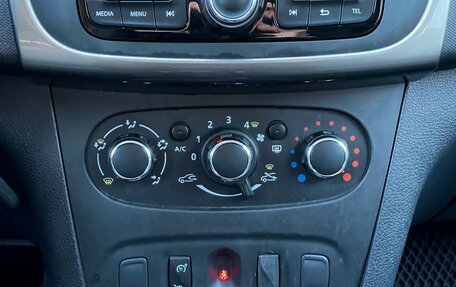 Renault Sandero II рестайлинг, 2019 год, 1 179 000 рублей, 16 фотография