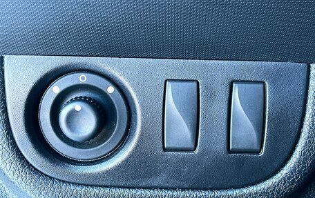 Renault Sandero II рестайлинг, 2019 год, 1 179 000 рублей, 17 фотография