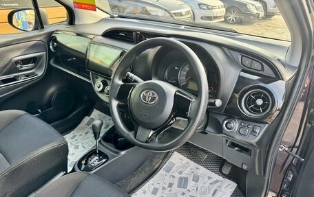 Toyota Vitz, 2018 год, 1 099 000 рублей, 12 фотография