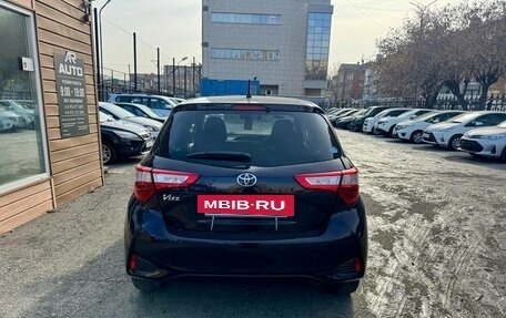 Toyota Vitz, 2018 год, 1 099 000 рублей, 8 фотография