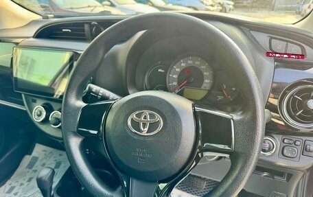 Toyota Vitz, 2018 год, 1 099 000 рублей, 13 фотография