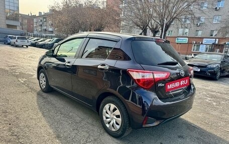Toyota Vitz, 2018 год, 1 099 000 рублей, 6 фотография