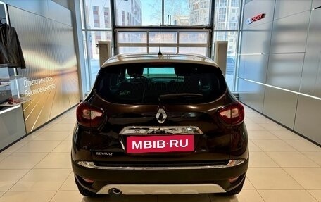 Renault Kaptur I рестайлинг, 2018 год, 1 349 000 рублей, 5 фотография