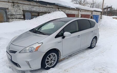 Toyota Prius v (+) I (ZVW40/41) рестайлинг, 2011 год, 1 320 000 рублей, 5 фотография