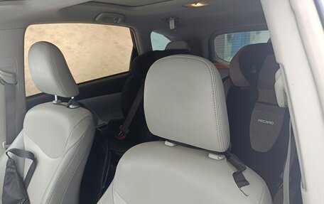 Toyota Prius v (+) I (ZVW40/41) рестайлинг, 2011 год, 1 320 000 рублей, 11 фотография