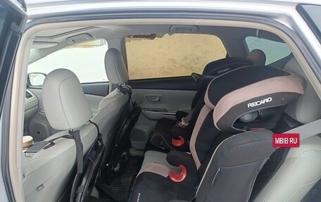 Toyota Prius v (+) I (ZVW40/41) рестайлинг, 2011 год, 1 320 000 рублей, 14 фотография