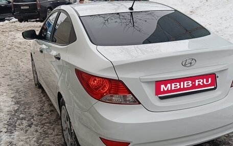 Hyundai Solaris II рестайлинг, 2012 год, 870 000 рублей, 2 фотография