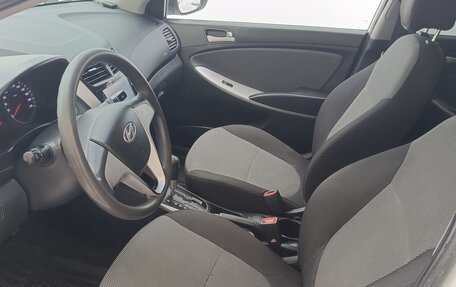 Hyundai Solaris II рестайлинг, 2012 год, 870 000 рублей, 8 фотография