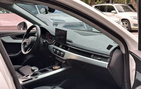 Audi A4, 2025 год, 4 750 000 рублей, 8 фотография