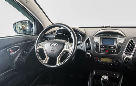 Hyundai ix35 I рестайлинг, 2013 год, 1 199 000 рублей, 13 фотография