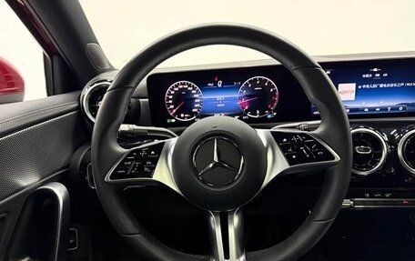 Mercedes-Benz A-Класс, 2023 год, 1 900 000 рублей, 9 фотография