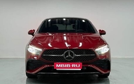 Mercedes-Benz A-Класс, 2023 год, 1 900 000 рублей, 2 фотография