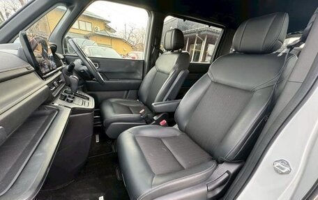 Honda Stepwgn, 2022 год, 2 450 000 рублей, 18 фотография