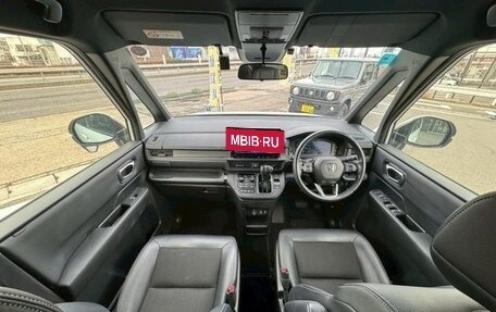 Honda Stepwgn, 2022 год, 2 450 000 рублей, 7 фотография