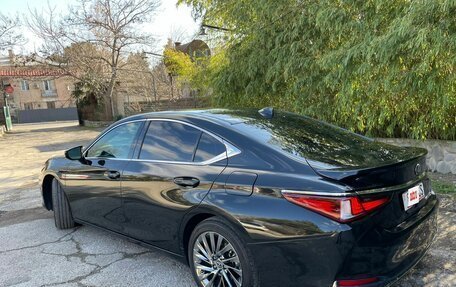 Lexus ES VII, 2024 год, 330 000 000 рублей, 13 фотография