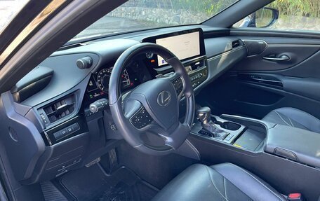 Lexus ES VII, 2024 год, 330 000 000 рублей, 7 фотография