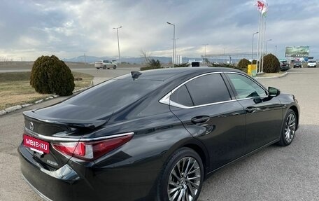 Lexus ES VII, 2024 год, 330 000 000 рублей, 16 фотография