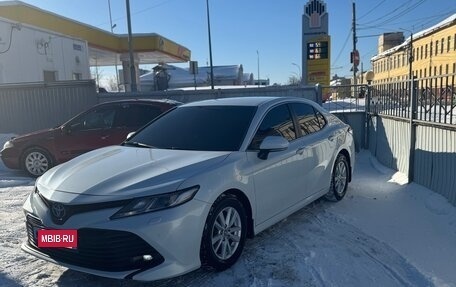 Toyota Camry, 2020 год, 3 275 000 рублей, 13 фотография