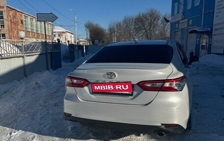 Toyota Camry, 2020 год, 3 275 000 рублей, 12 фотография
