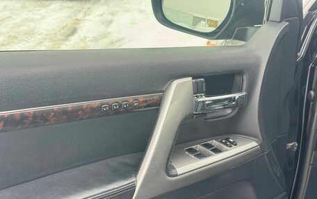 Toyota Land Cruiser 200, 2014 год, 3 595 000 рублей, 8 фотография