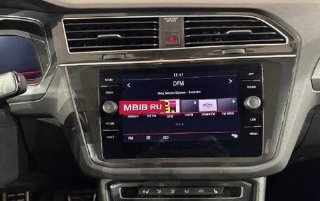 Volkswagen Tiguan II, 2019 год, 2 790 000 рублей, 11 фотография