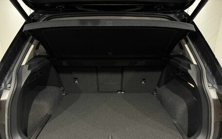 Volkswagen Tiguan II, 2019 год, 2 790 000 рублей, 18 фотография