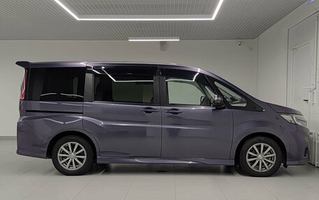 Honda Stepwgn IV, 2019 год, 2 870 000 рублей, 4 фотография