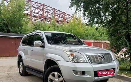 Toyota Land Cruiser Prado 120 рестайлинг, 2004 год, 1 650 000 рублей, 1 фотография