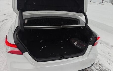 Toyota Camry, 2020 год, 2 230 000 рублей, 9 фотография