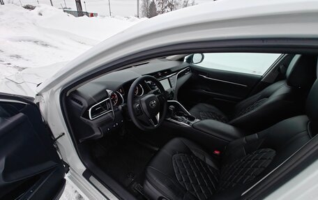 Toyota Camry, 2020 год, 2 230 000 рублей, 5 фотография