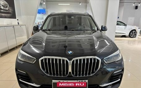 BMW X5, 2019 год, 4 890 000 рублей, 2 фотография