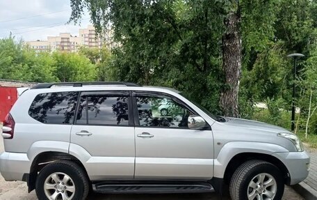 Toyota Land Cruiser Prado 120 рестайлинг, 2004 год, 1 650 000 рублей, 8 фотография