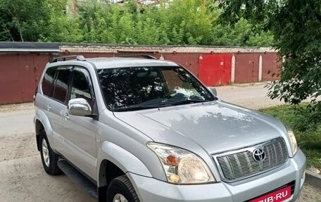 Toyota Land Cruiser Prado 120 рестайлинг, 2004 год, 1 650 000 рублей, 2 фотография