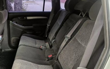 Toyota Land Cruiser Prado 120 рестайлинг, 2004 год, 1 650 000 рублей, 14 фотография