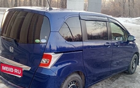Honda Freed I, 2014 год, 1 350 000 рублей, 10 фотография