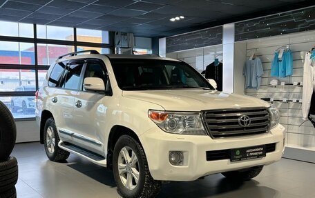 Toyota Land Cruiser 200, 2014 год, 3 700 000 рублей, 2 фотография
