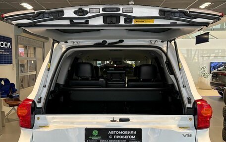 Toyota Land Cruiser 200, 2014 год, 3 700 000 рублей, 17 фотография