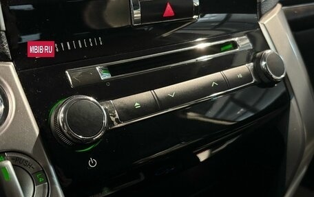 Toyota Land Cruiser 200, 2014 год, 3 700 000 рублей, 24 фотография