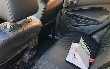 Ford Fiesta, 2015 год, 850 000 рублей, 5 фотография