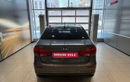 KIA Rio III рестайлинг, 2016 год, 899 000 рублей, 5 фотография