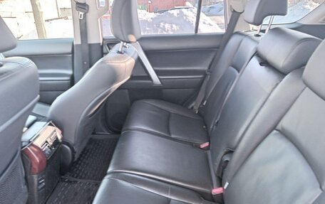 Toyota Land Cruiser Prado 150 рестайлинг 2, 2014 год, 3 800 000 рублей, 12 фотография